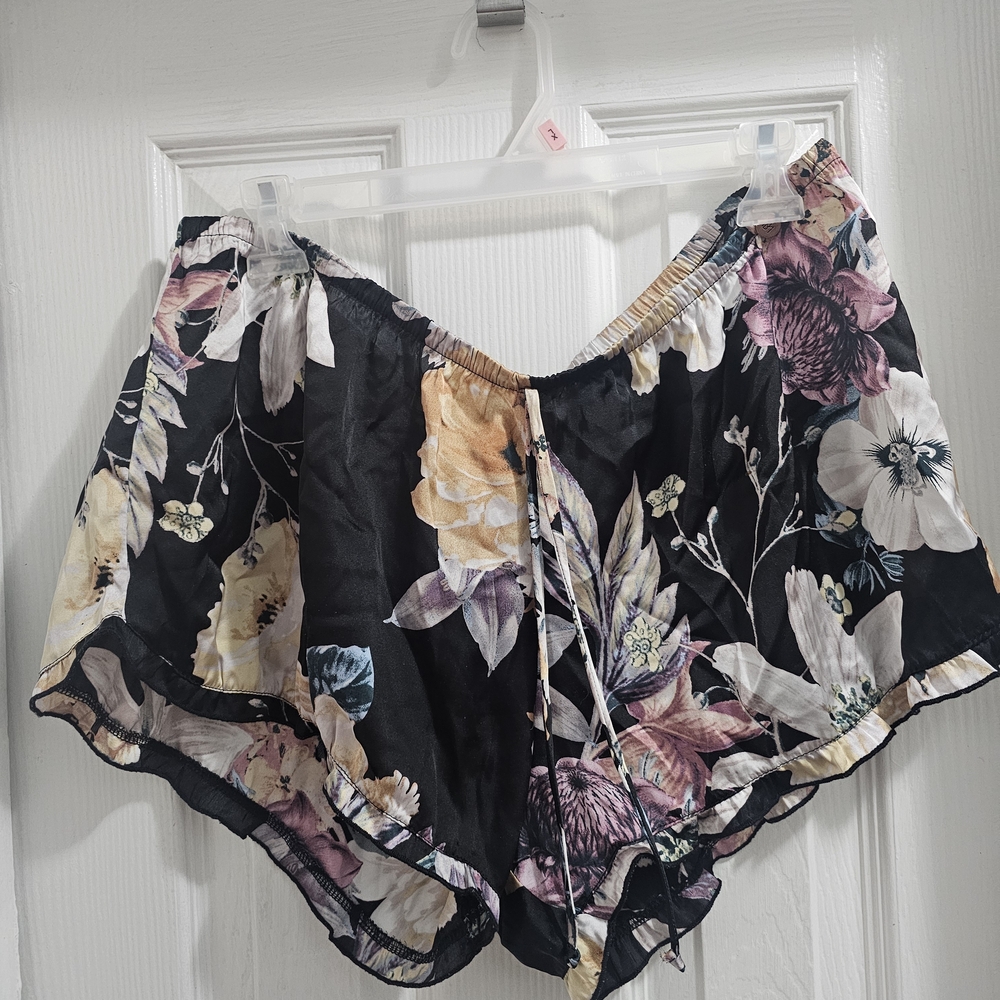 Midnight Bakery Women's Floral Sleep Shorts - Black New With Tags Size Xl - Picture 4 of 4